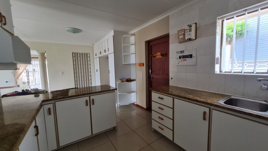 3 Bedroom Property for Sale in Dana Bay Western Cape